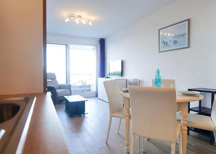 Appartement Quartier Des Presidents Avec Vue Sur La Baie Des Sables D'olonne - 4 Personnes *