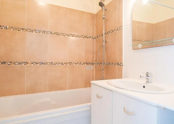 Appartement Quartier Des Presidents Avec Vue Sur La Baie Des Sables D'olonne - 4 Personnes *